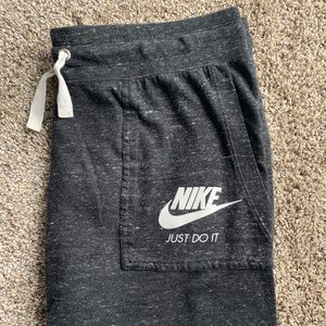 Nike capri joggers